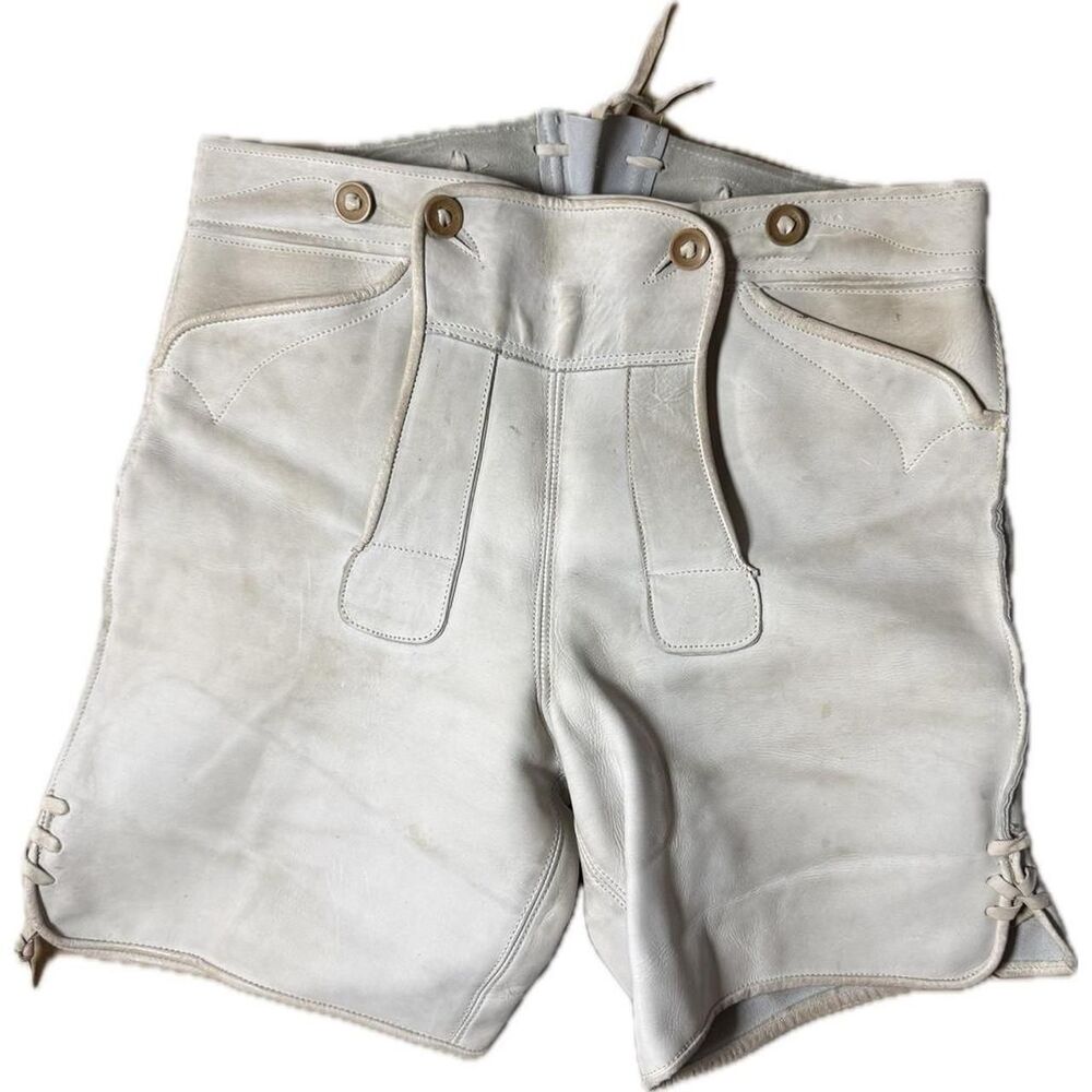 American-vintage Women's White and Cream Shorts